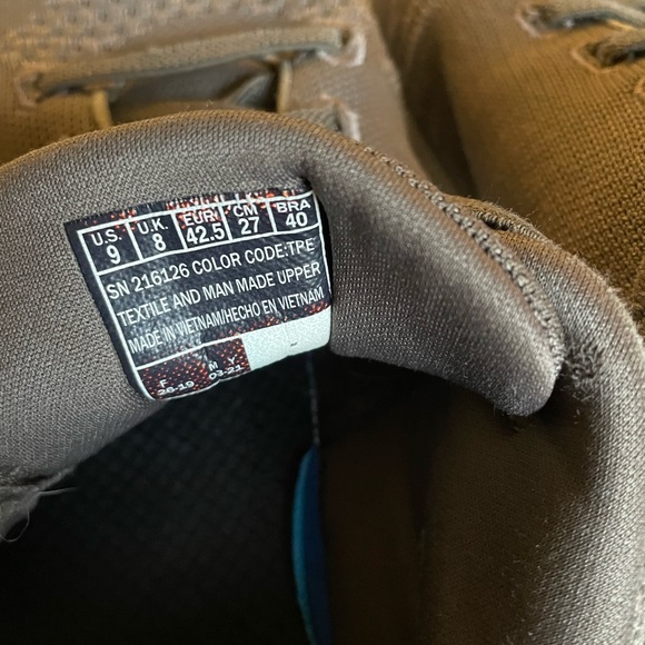 ❇️ FREE with Purchase | Men’s US 9 Skechers Slip-on Casual Sneakers - Picture 9 of 11